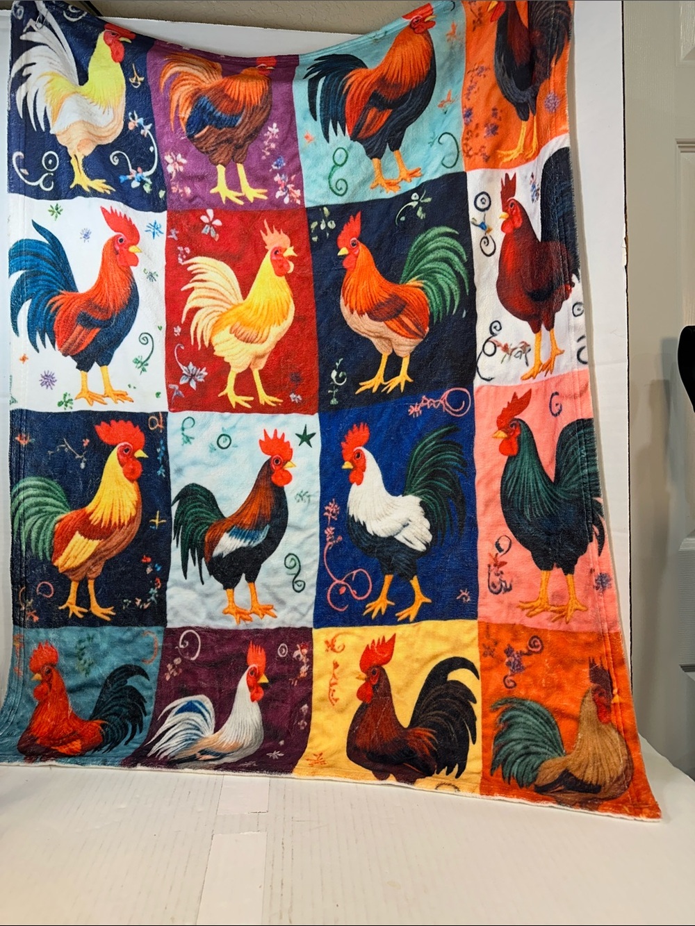 Colorful Rooster Patchwork Throw Blanket - Multicolor